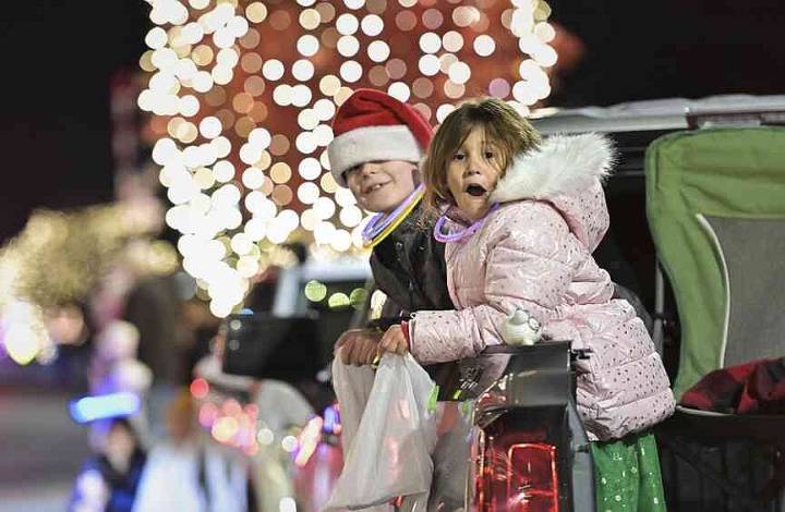 Jingle all the way! Parades, tree lightings and more festive fun planned for the holidays in Northwest Arkansas, River Valley