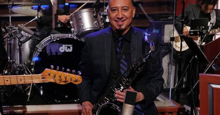 Cleto Escobedo III, "Jimmy Kimmel Live!" bandleader, dies at 59