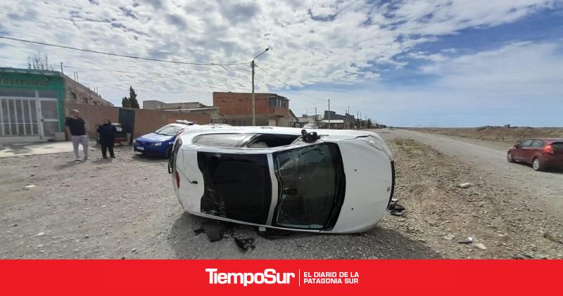 Estaría ebrio Hospitalizado tras perder el control del auto y volcar