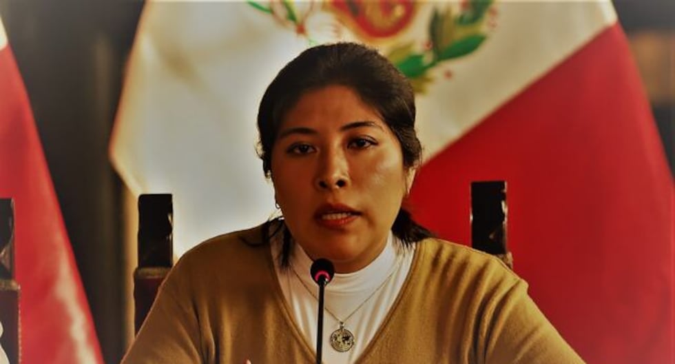 Asilo a Betssy Chávez queda en suspenso