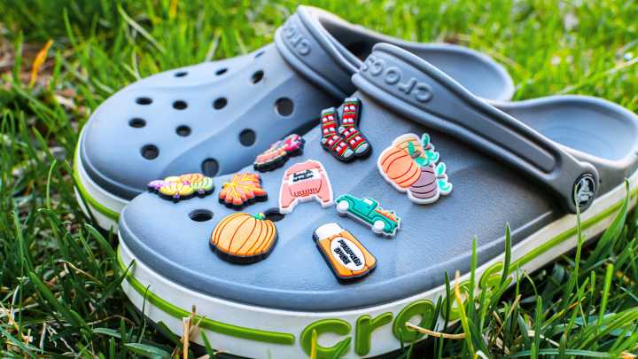 The Best Way To Hand Wash Crocs For Cleaner Shoes That Last Longer