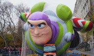 Macy's Thanksgiving parade faces windy conditions