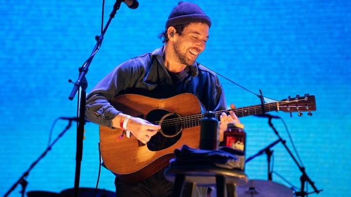 Fleet Foxes Cover Elliott Smith’s “Angel in the Snow”: Listen
