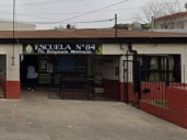 Otra vez violencia en las escuelas: una maestra podría perder un ojo tras ser golpeada por la madre de un alumno