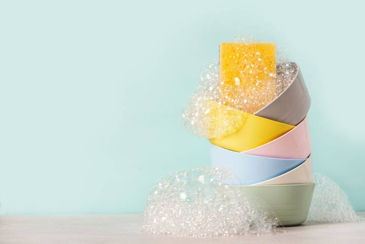 Dishwasher vs. Hand Washing: One Saves Way More Water and Energy Than You’d Expect