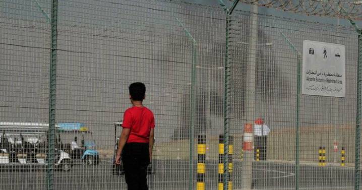 Pilot dead after fighter jet crashes at Dubai Air Show