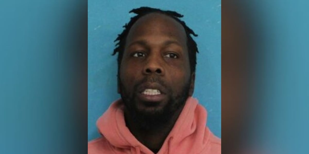 Cape Girardeau man accused of robbing man at knifepoint, slashing his tire