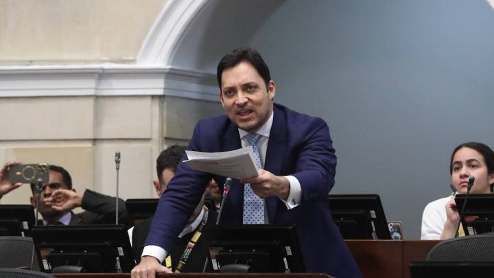 Senador Motoa denuncia falta de respuestas del Gobierno en debate sobre la Nube Pública