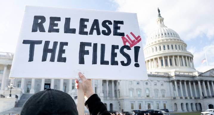 Jeffrey Epstein: Senado de Estados Unidos aprueba ley para publicar papeles del delincuente sexual y la envía a Donald Trump para su firma 