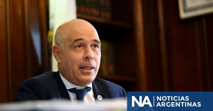 Bartolomé Abdala resiste como presidente del Senado: "Tengo mandato hasta el 24 de febrero"