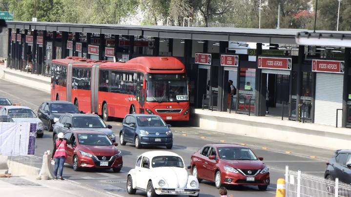 Revisarán hundimientos y deformaciones en carriles del Metrobús
