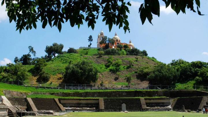 La pirámide más grande del mundo está dentro de una montaña en América Latina