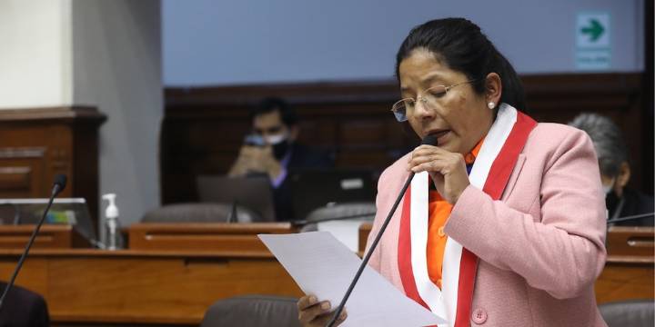 Isabel Cortez renuncia a la bancada de Podemos Perú: es la segunda baja en menos de un mes