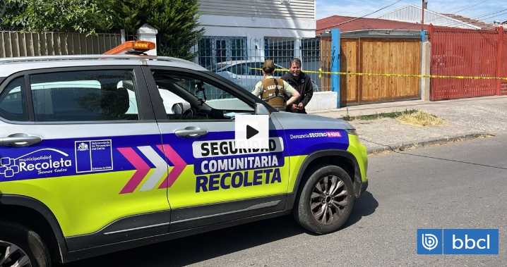 Balean a un hombre durante portonazo en Recoleta: delincuentes huyeron con su camioneta