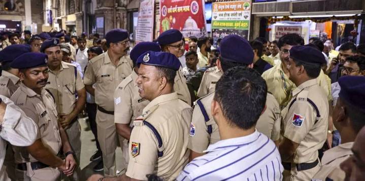 Was Flash Strike By Railway Employees Responsible For Death Of Two Commuters? GRP Launches Probe