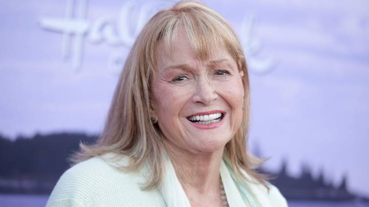 Diane Ladd, Oscar nominee and mother of Laura Dern, dies at 89