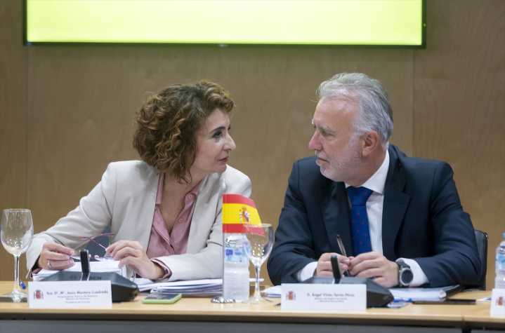 Hacienda comunica a las CCAA que en 2026 recibirán récord de entregas a cuenta con 157.731 millones, un 7% más More