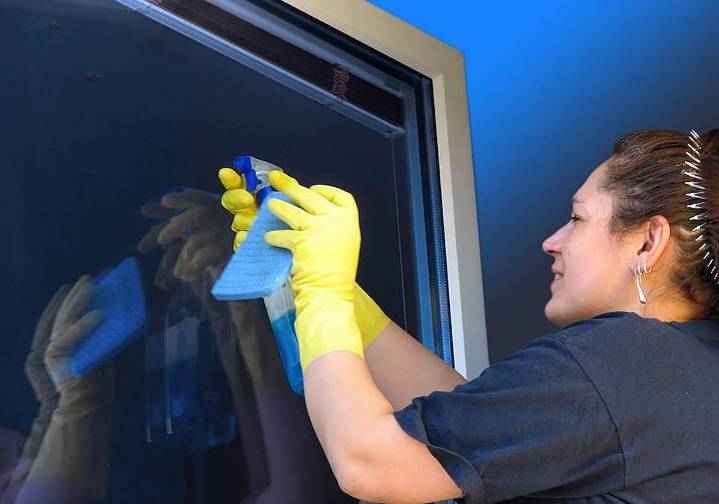 No habrá sanciones inmediatas por incumplir con los riesgos de la empleada de hogar