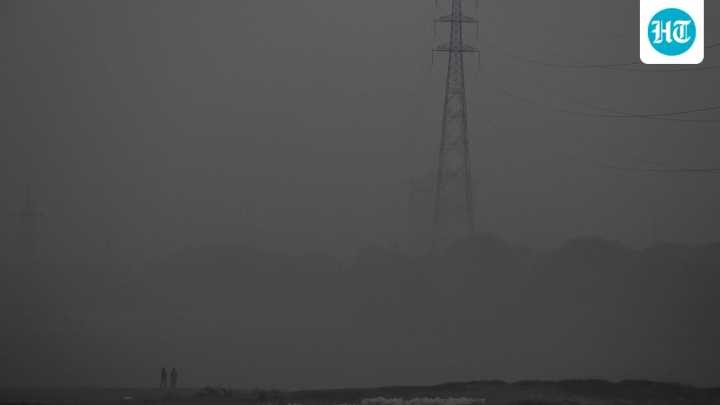 Experts sound red alert as Delhi air turns 'life threatening': 10 points