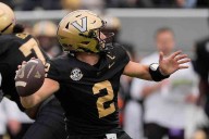 Pavia shines as Vanderbilt romps