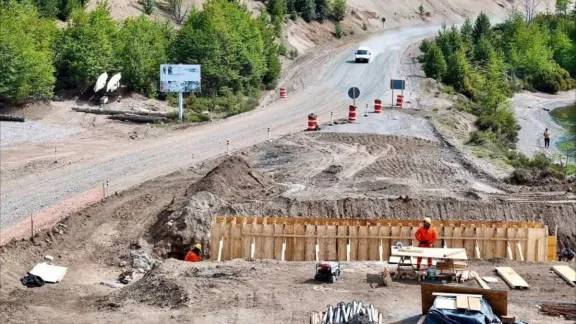La pavimentación de la Ruta Provincial 11 avanza con obras y una reunión informativa en Moquehue