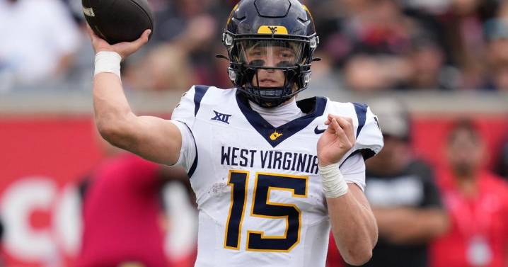 Scotty Fox Jr. accounts for 3 TDs, West Virginia beats No. 22 Houston