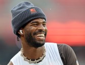 Shedeur Sanders gifts Eagles fan a new car. Here’s why