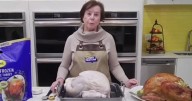 Butterball hotline expert shares cooking tips for a delicious Thanksgiving turkey