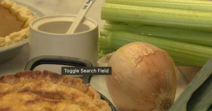 Grocery chains push $40 Thanksgiving meal deals, but experts say shoppers should expect to pay more