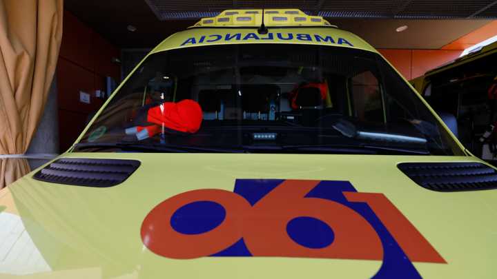 Cinco heridos tras la colisión entre dos coches en la A92 en Loja