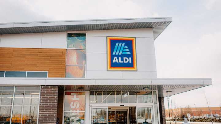 The Festive $5 Aldi Cup That You Won't Have To Shake Down Baristas For