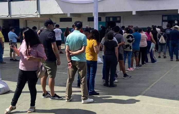 Chilenos participaron elecciones presidenciales