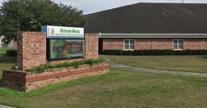 Eichold-Mertz scores consecutive 100 on report card