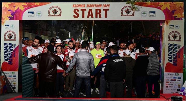 Chief Minister Omar Abdullah flags off 2nd Edition of Kashmir Marathon