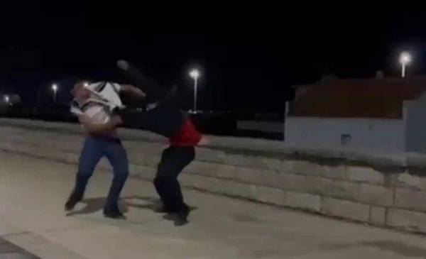 Un menor asesinó a otro en una pelea en Necochea