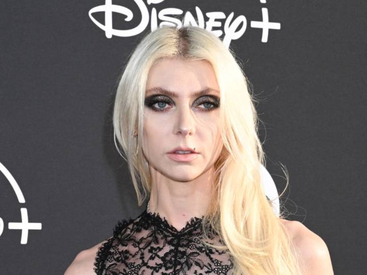 Taylor Momsen Freed the Nipple in a Gorgeous Gothic Gown at the Rock & Roll Hall of Fame Red Carpet