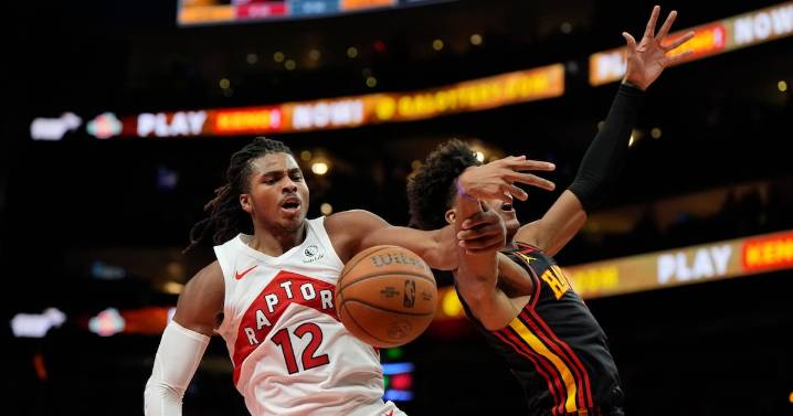 Hawks start fast, but fall short against Raptors