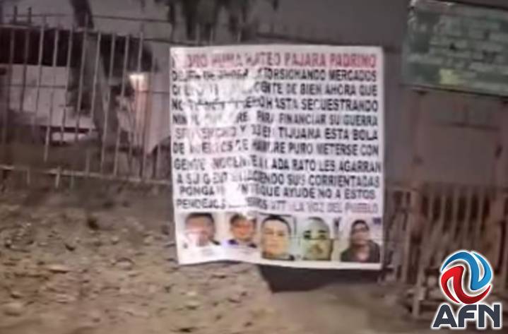 Hombres armados cuelgan una "narcomanta" en canchas de El Rubí