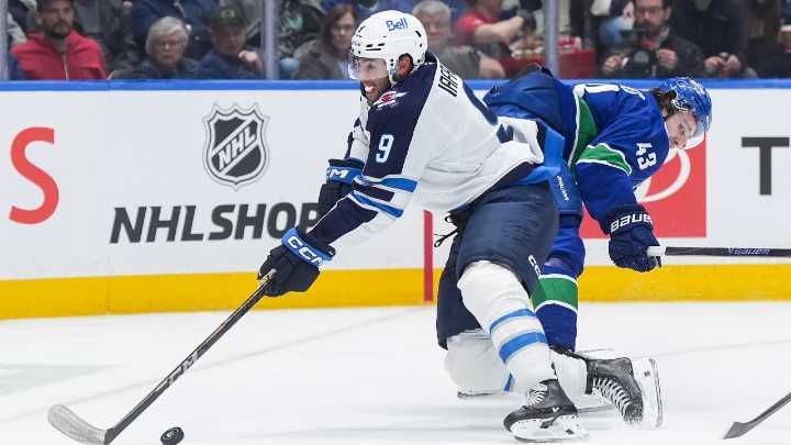 Morrissey’s three points power Jets to victory over Canucks