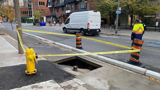 Part of Wellesley Street closed due to sinkhole