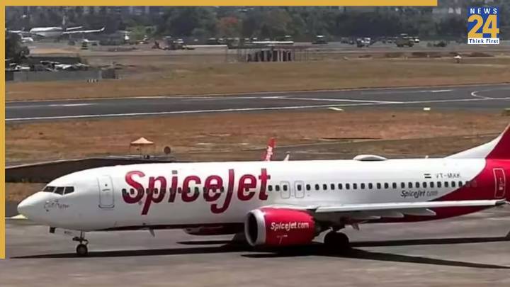 SpiceJet flight from Mumbai to Kolkata makes emergency landing after mid