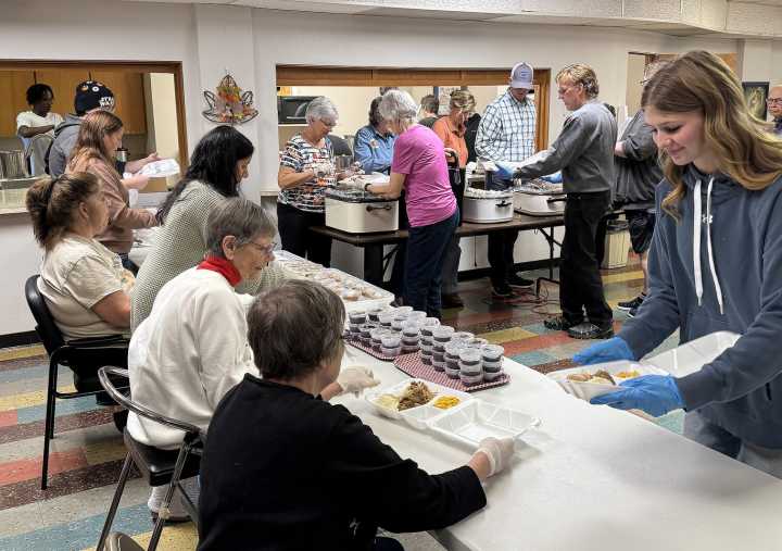 Community Thanksgiving Dinner serves 798 meals Thursday in Jamestown