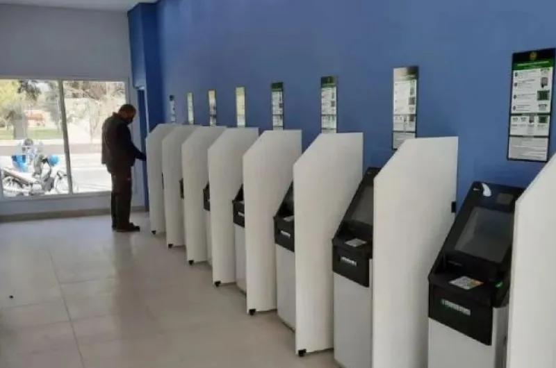 El Gobierno provincial anunció el pago de sueldos a la administración pública