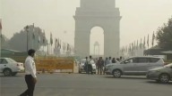 Delhi chokes on deadly smog: AQI rockets past 400, air becomes poison