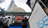 Sensex inches up 40 pts in muted trading; snaps two