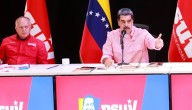 Maduro amenaza con una huelga general si EE UU ataca su gobierno
