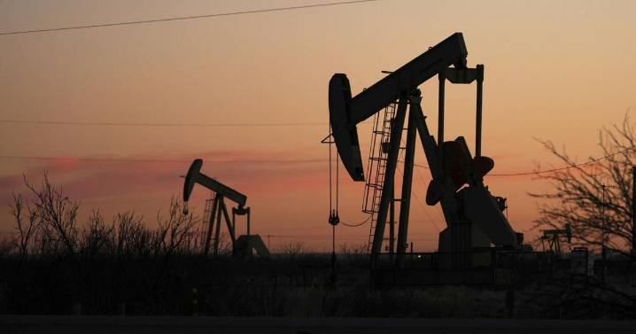 Lawmakers debate oil and gas in Artesia