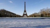 París amaneció con nieve este domingo