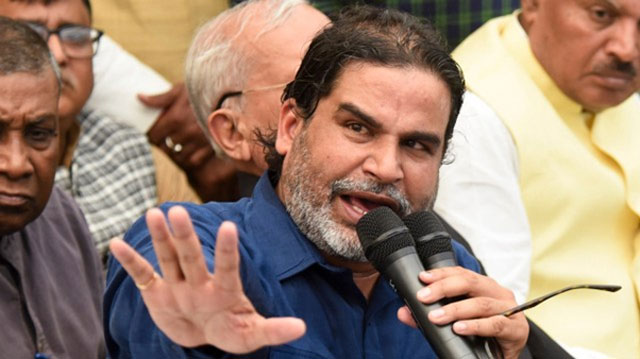 Prashant Kishor ends fast, pledges 90% income to Jan Suraaj