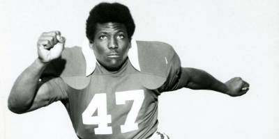 Alabama’s three-time All-American linebacker Woodrow Lowe dies at 71
